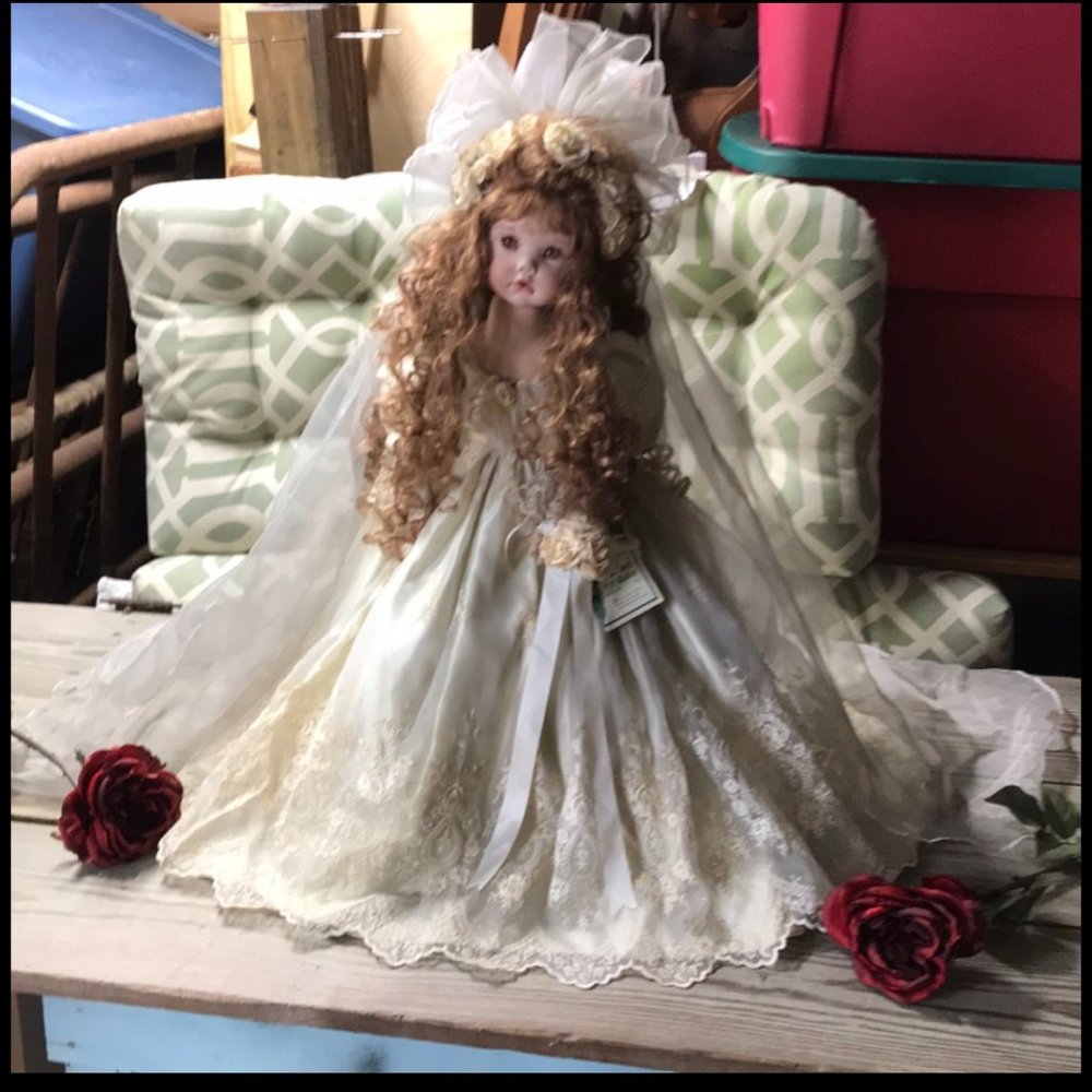 The Doll Maker Full Porcelain "Ellianna"